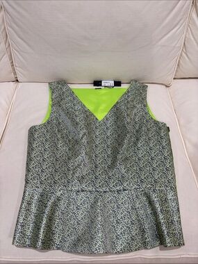 Stunning Elie Tahari Neon Lime Shell Top